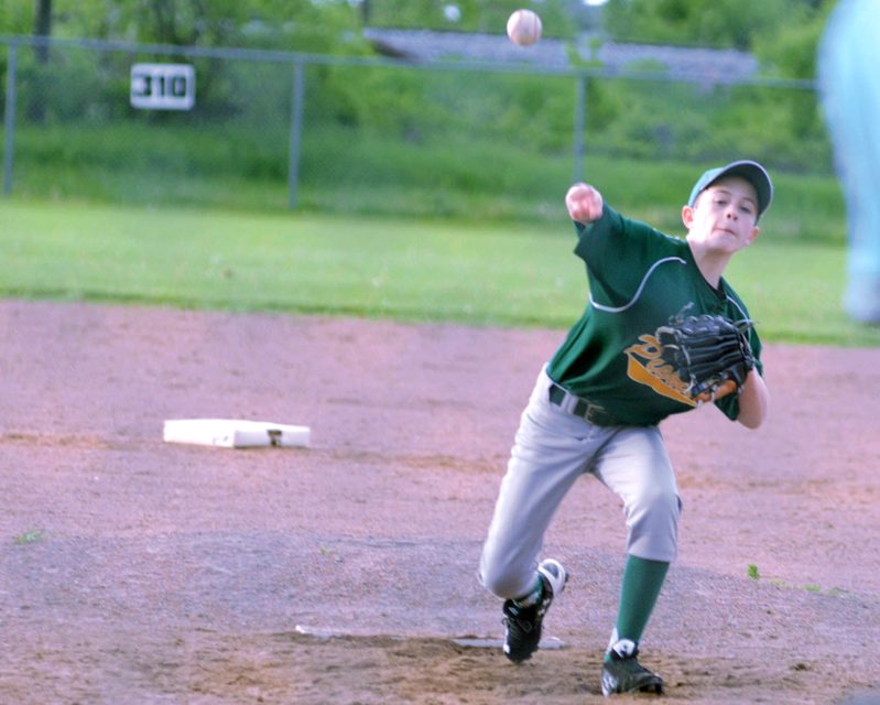 Major Green Pioneers breeze past Black Sox