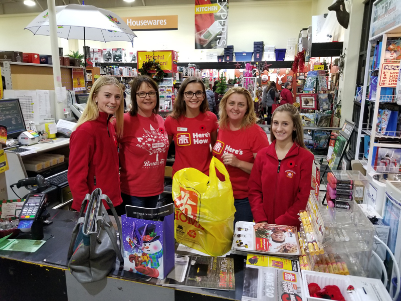 Morrisburg’s Home Hardware Ladies Night draws big crowds