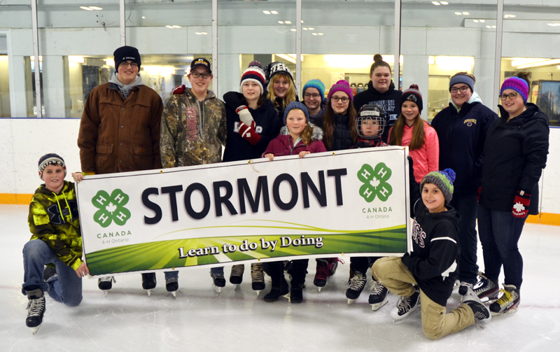 Stormont County 4-Hers enjoy skating and registration in Finch