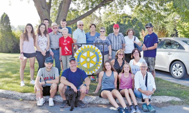 Terry Fox Run raises over $14,000, Rotary picks up award