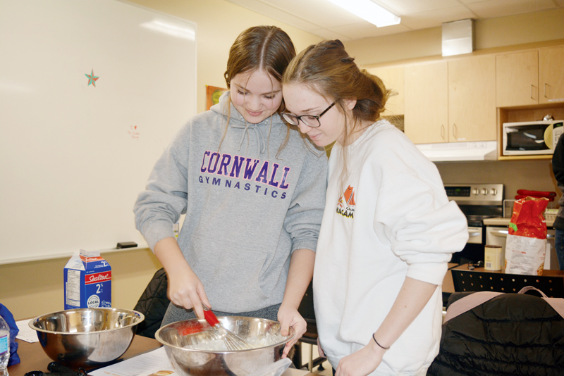 NDDHS youths get busy in the kitchen