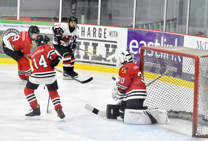 Peewee B Rep Demons fall behind Braves in final