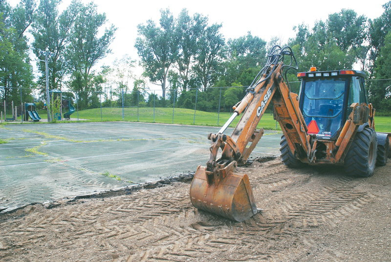 South Mountain tennis court to be refurbished