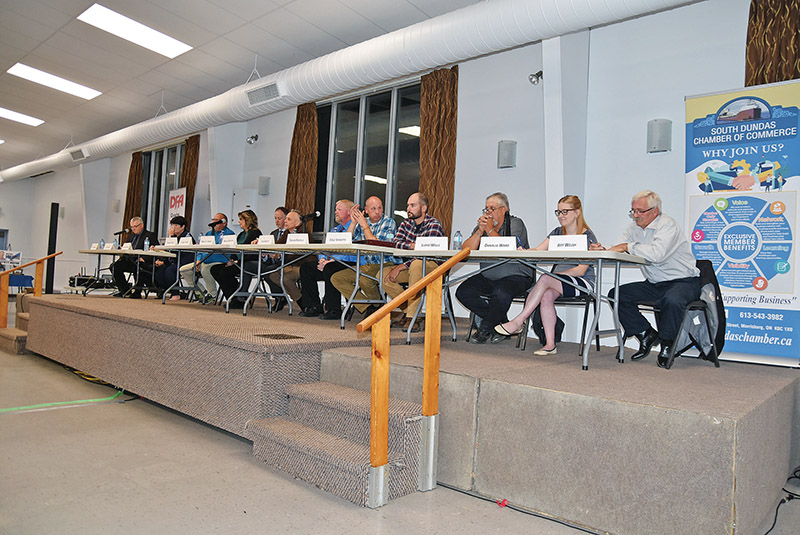 Crowd gathers at Matilda Hall to question South Dundas electoral candidates