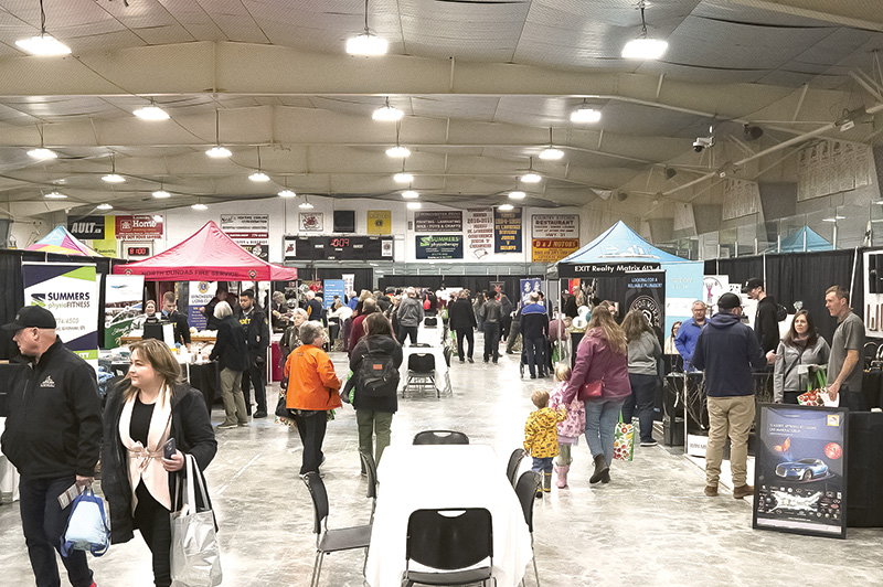 Rainy Saturday drives crowds inside to North Dundas Local Business Expo
