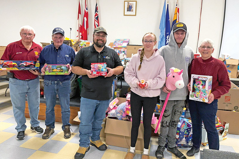 Spreading Christmas cheer in North Dundas